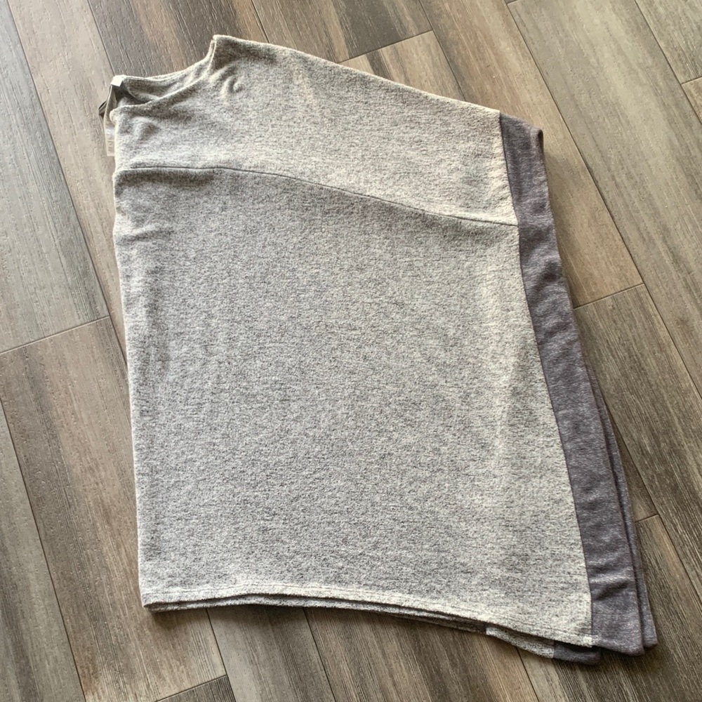White House Black Market Two-Tone Gray & Charcoal Cape